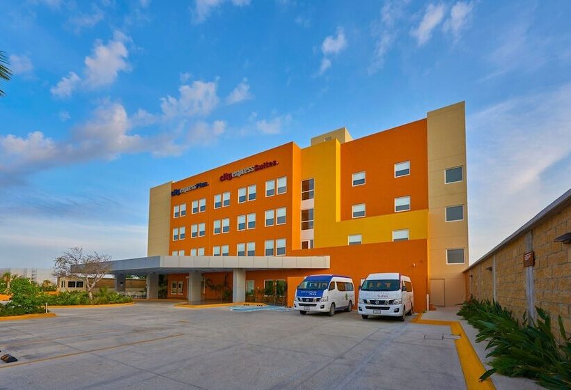 Szálloda City Express Plus By Marriott Cabo San Lucas
