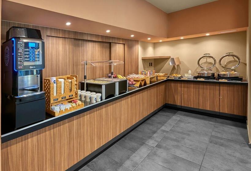 Szálloda City Express Plus By Marriott Cabo San Lucas