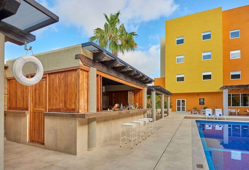 Szálloda City Express Plus By Marriott Cabo San Lucas