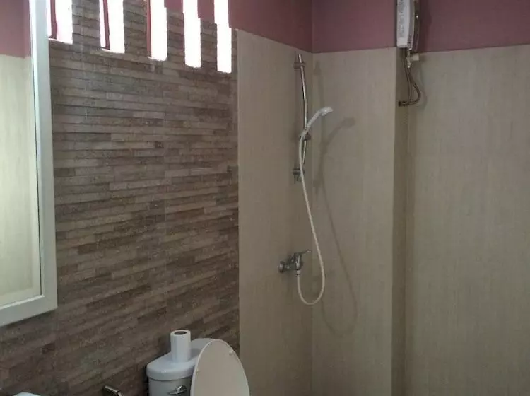 Hotel Coral Grand Place Bangkok