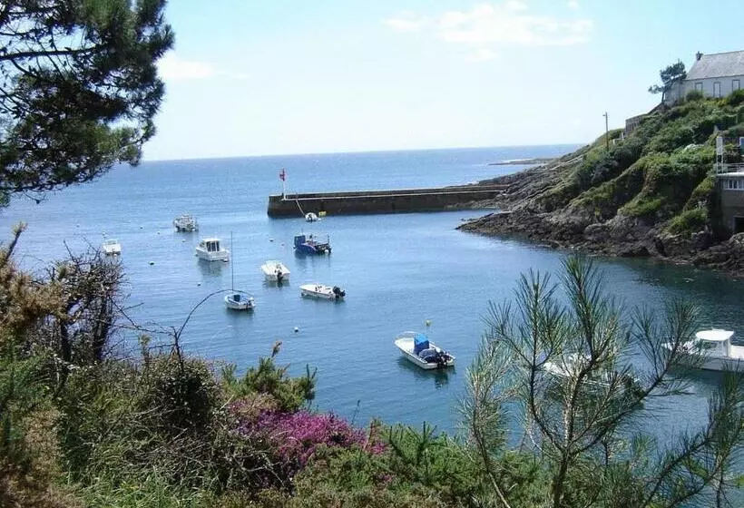 Отель Domaine De Kerstinec/kerland