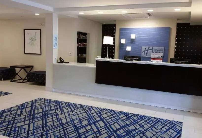 هتل Holiday Inn Express And Suites West Ocean City, An Ihg