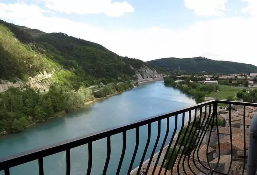 ホテル Hôtel De La Citadelle