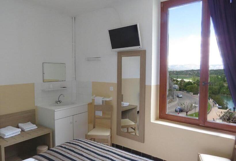 فندق Hôtel De La Citadelle