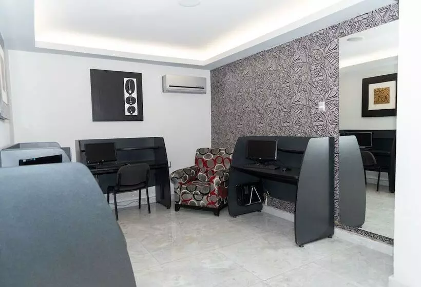 호텔 Impala Atras Del Ado