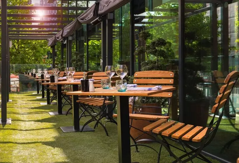 هتل Innside By Meliá Manchester