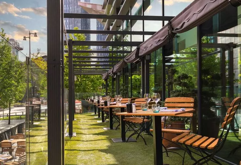 هتل Innside By Meliá Manchester
