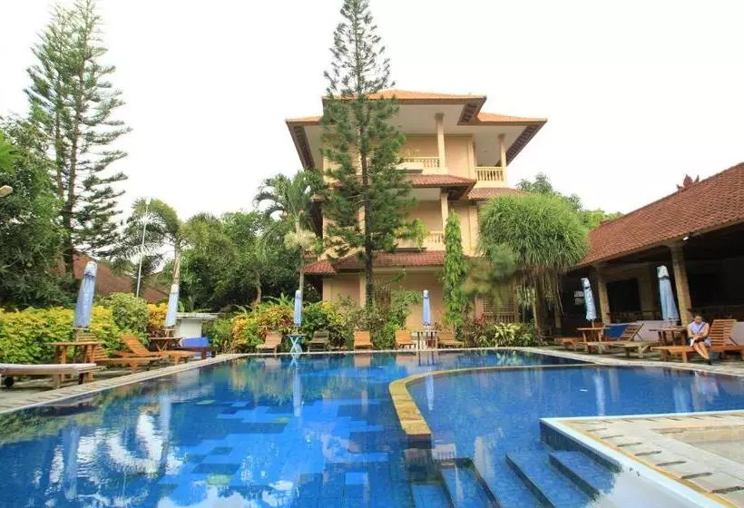 Hotel Lusa At Kuta Beach