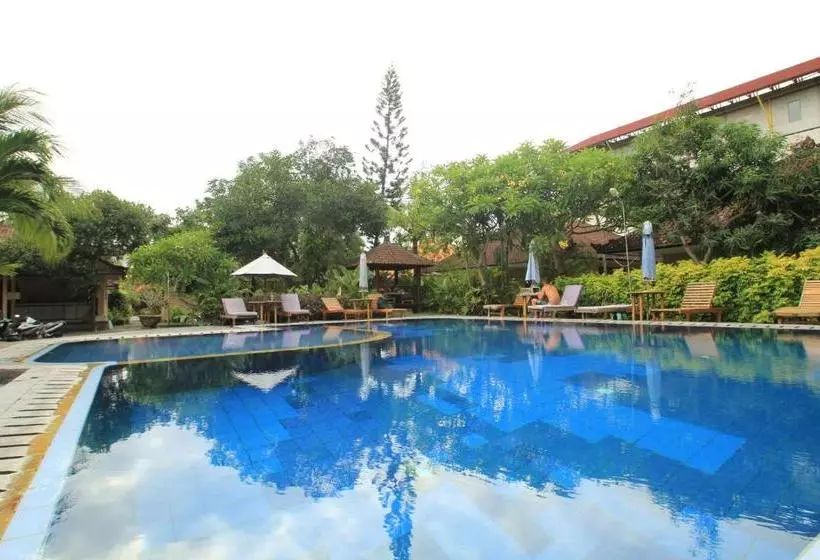 Hotel Lusa At Kuta Beach