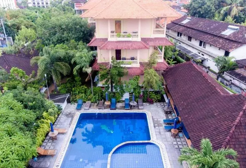 Szálloda Lusa At Kuta Beach