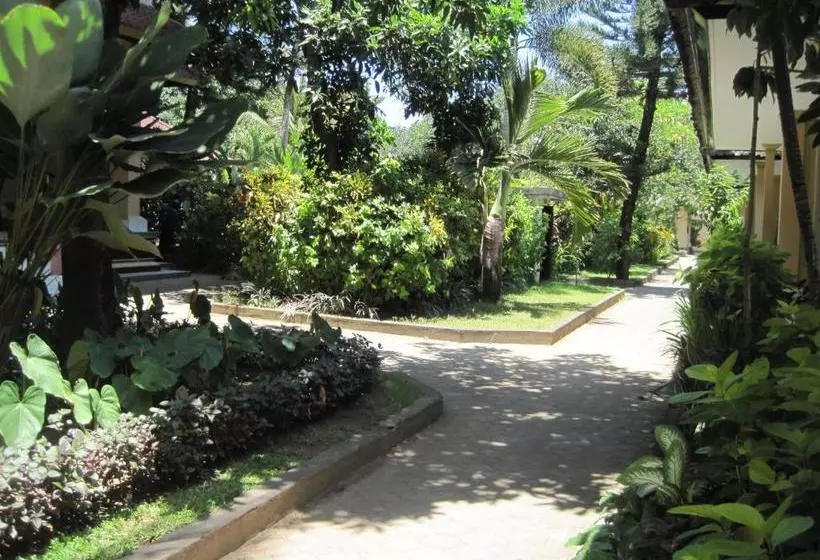 Szálloda Lusa At Kuta Beach