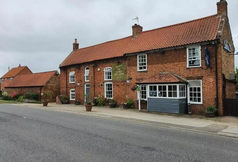 ホテル The Lord Nelson Inn