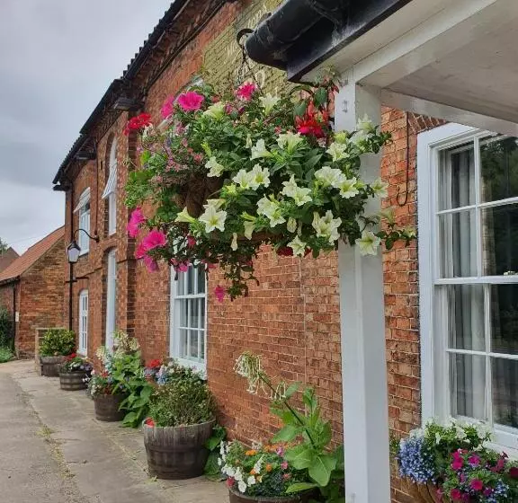 ホテル The Lord Nelson Inn