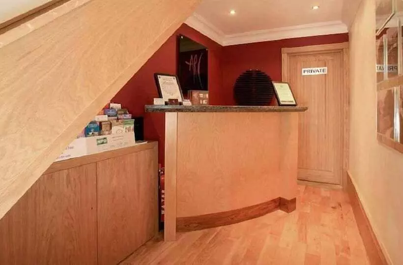 Пансион The Arc Boutique B&b