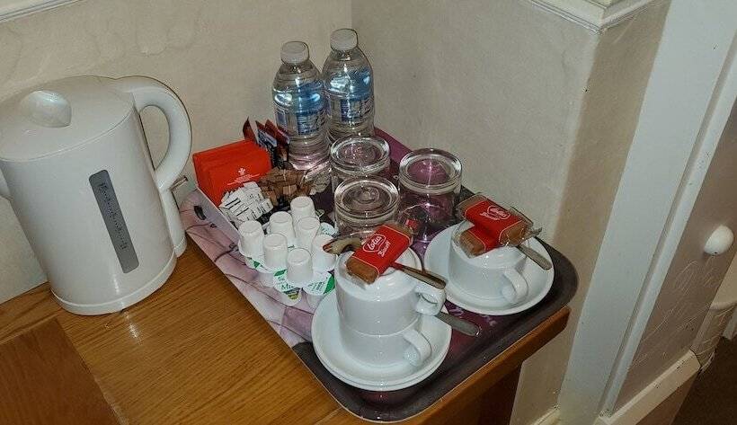 بنسيون Diamonds Guest House