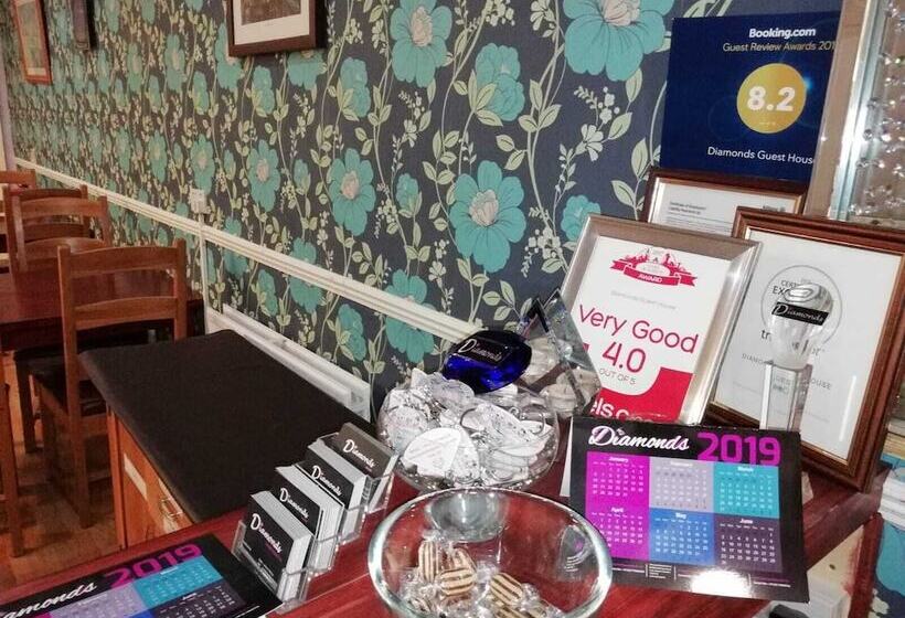 بنسيون Diamonds Guest House