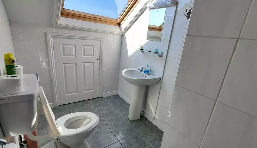 펜션 Diamonds Guest House