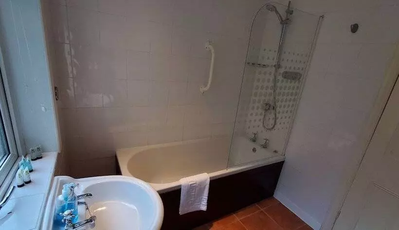 펜션 Diamonds Guest House