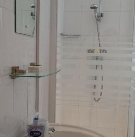 بنسيون Diamonds Guest House