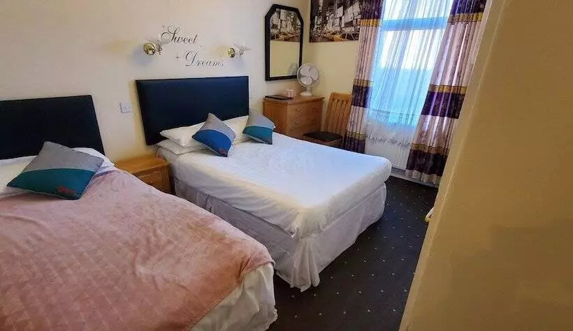 펜션 Diamonds Guest House