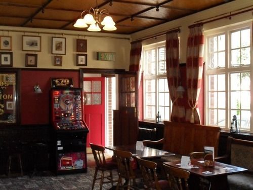 ペンション The Compasses