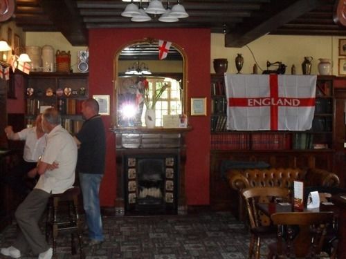 ペンション The Compasses