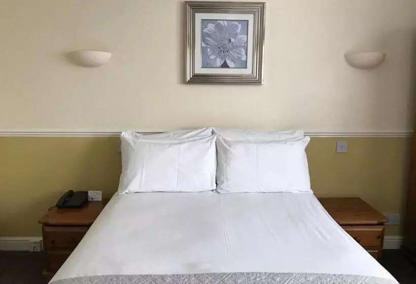 پانسیون The Lindum