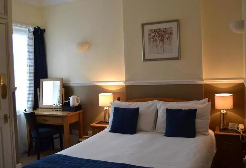 پانسیون The Lindum