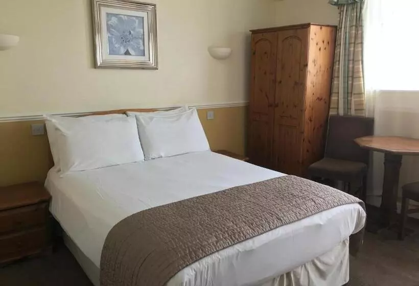 پانسیون The Lindum