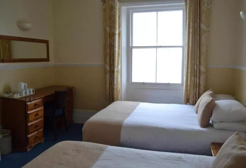 پانسیون The Lindum