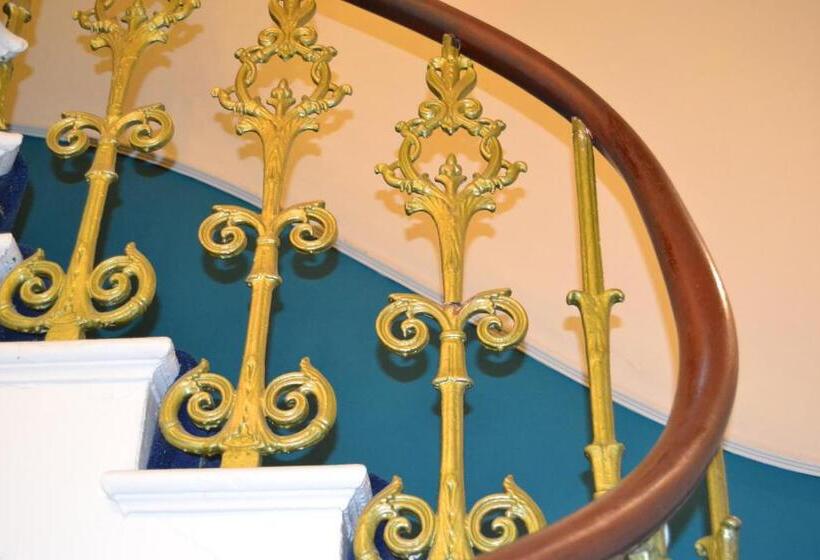 ペンション The Lindum