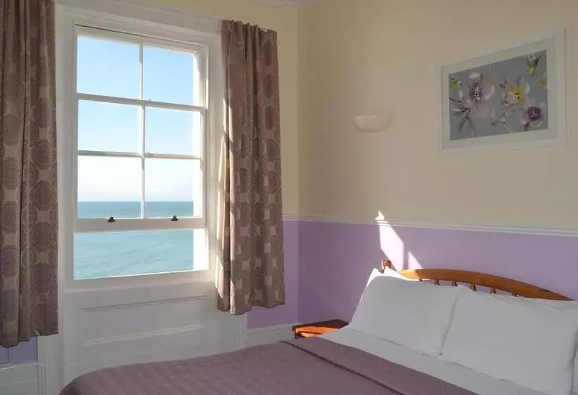 پانسیون The Lindum