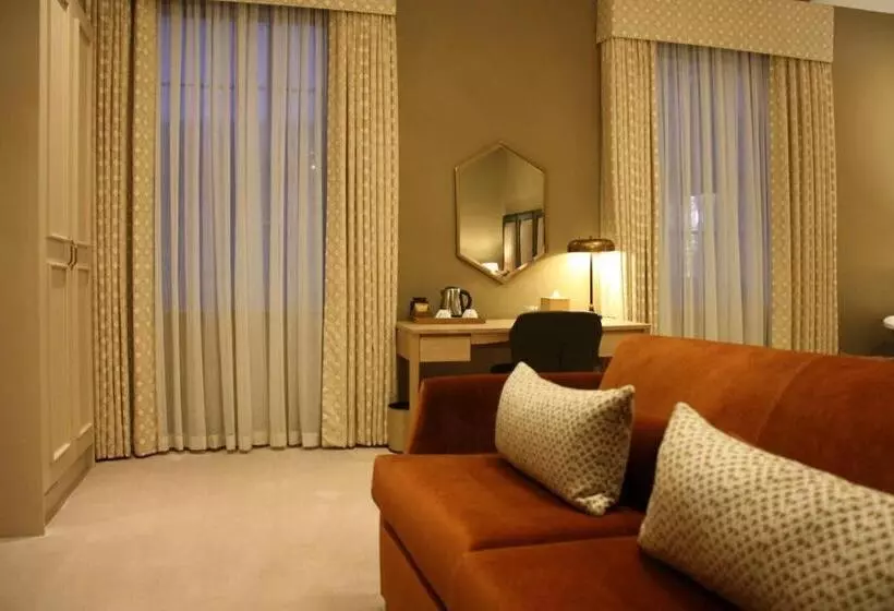 The Bell Hotel, Saxmundham