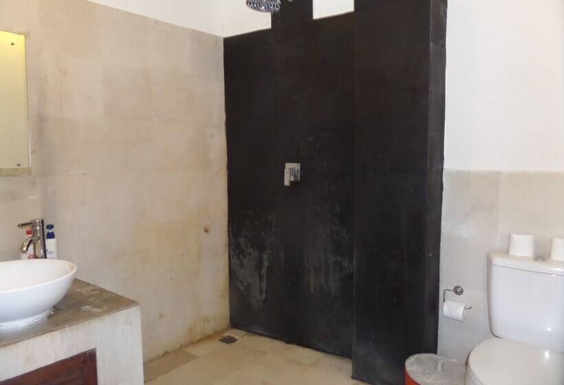 The Island Hotel Bali   Hostel