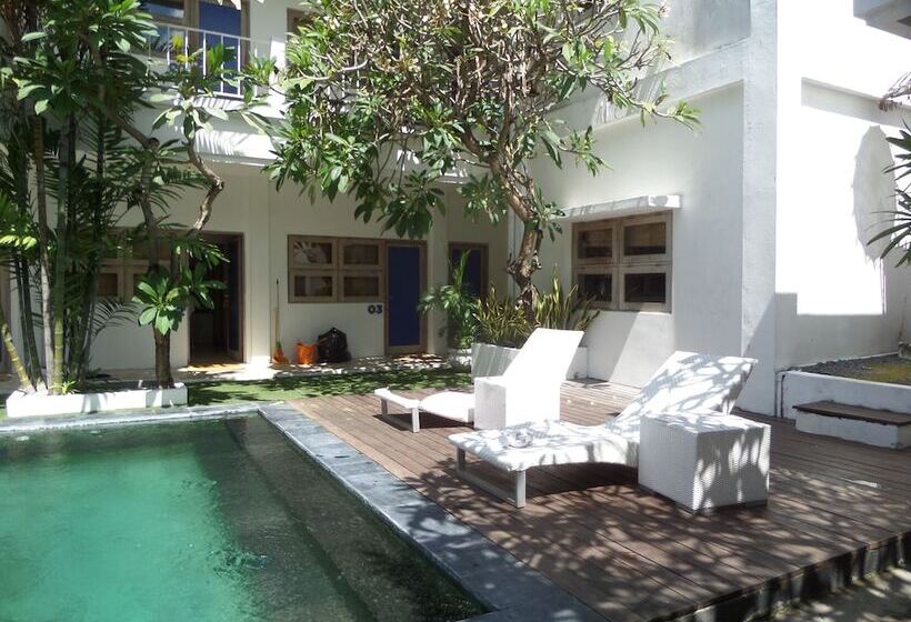 The Island Hotel Bali   Hostel