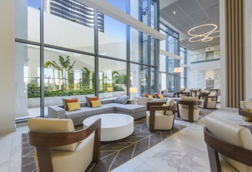 هتل Gran Muthu Habana