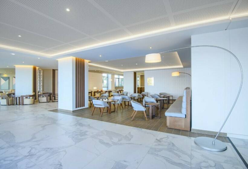 هتل Gran Muthu Habana