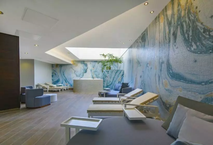 Hotelli Gran Muthu Habana