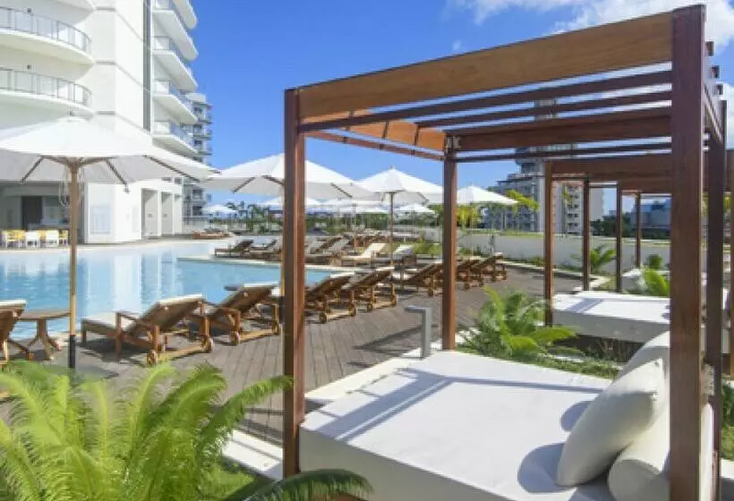 Hotelli Gran Muthu Habana