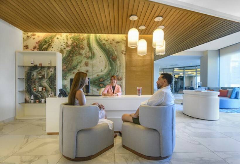 هتل Gran Muthu Habana