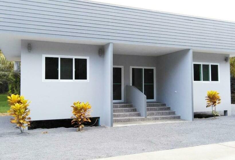 Albergue หมอกยามเช้า กะปง รีสอร์ท