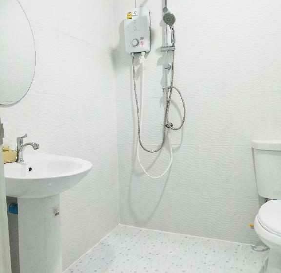 Albergue หมอกยามเช้า กะปง รีสอร์ท