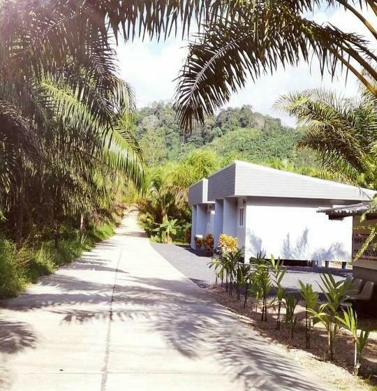 Albergue หมอกยามเช้า กะปง รีสอร์ท