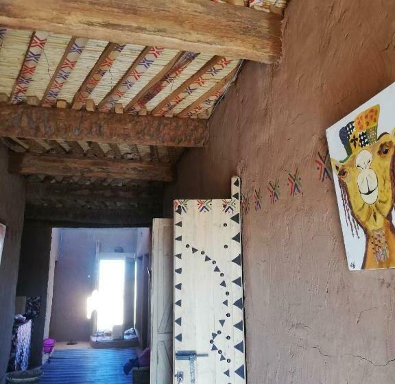 تختخواب و صبحانه Camp Sahara