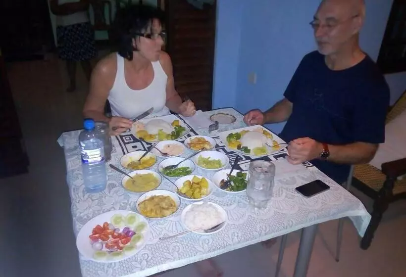 Aamiaismajoitus (B&B) Rock Villa Relax City Home