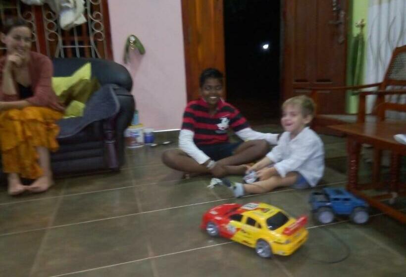 住宿加早餐 Rock Villa Relax City Home