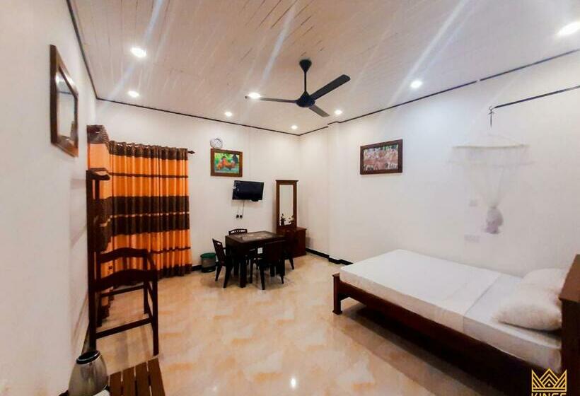 بنسيون Kings Holiday Resort