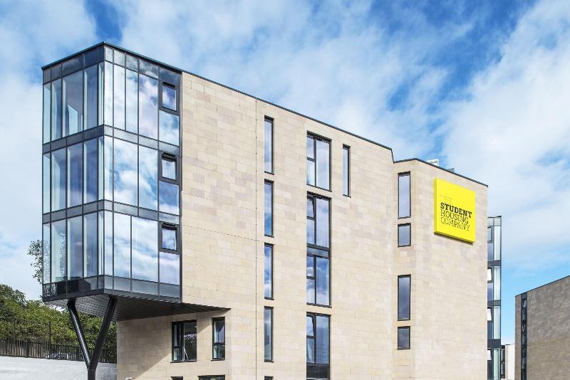 هاستل Destiny Student  Holyrood