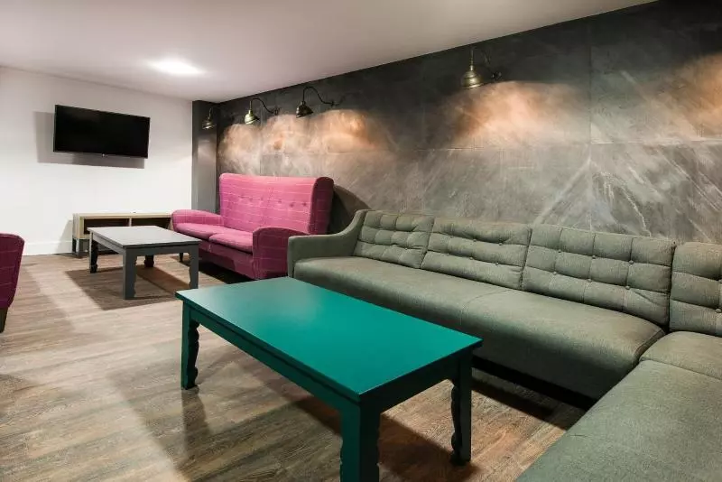 호스텔 Destiny Student Holyrood