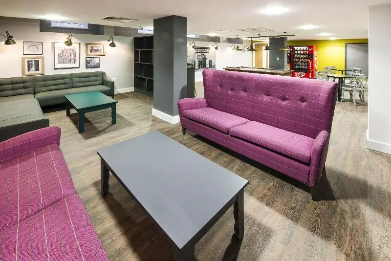 호스텔 Destiny Student Holyrood